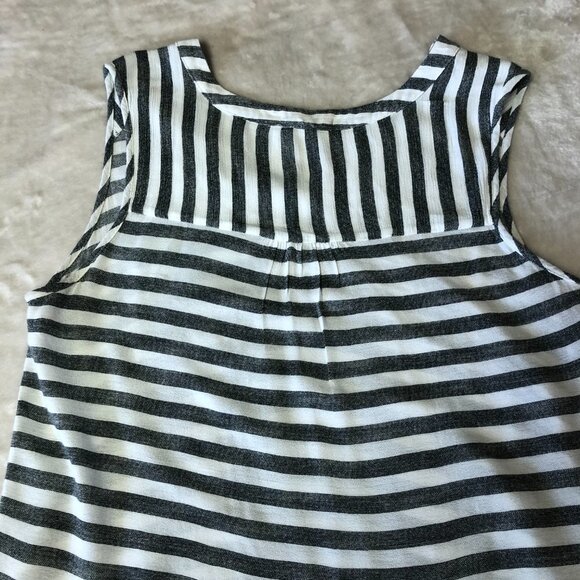 Anthropologie Pleione Grey & White Striped Lightweight Sleeveless Top Size Small - Picture 4 of 9